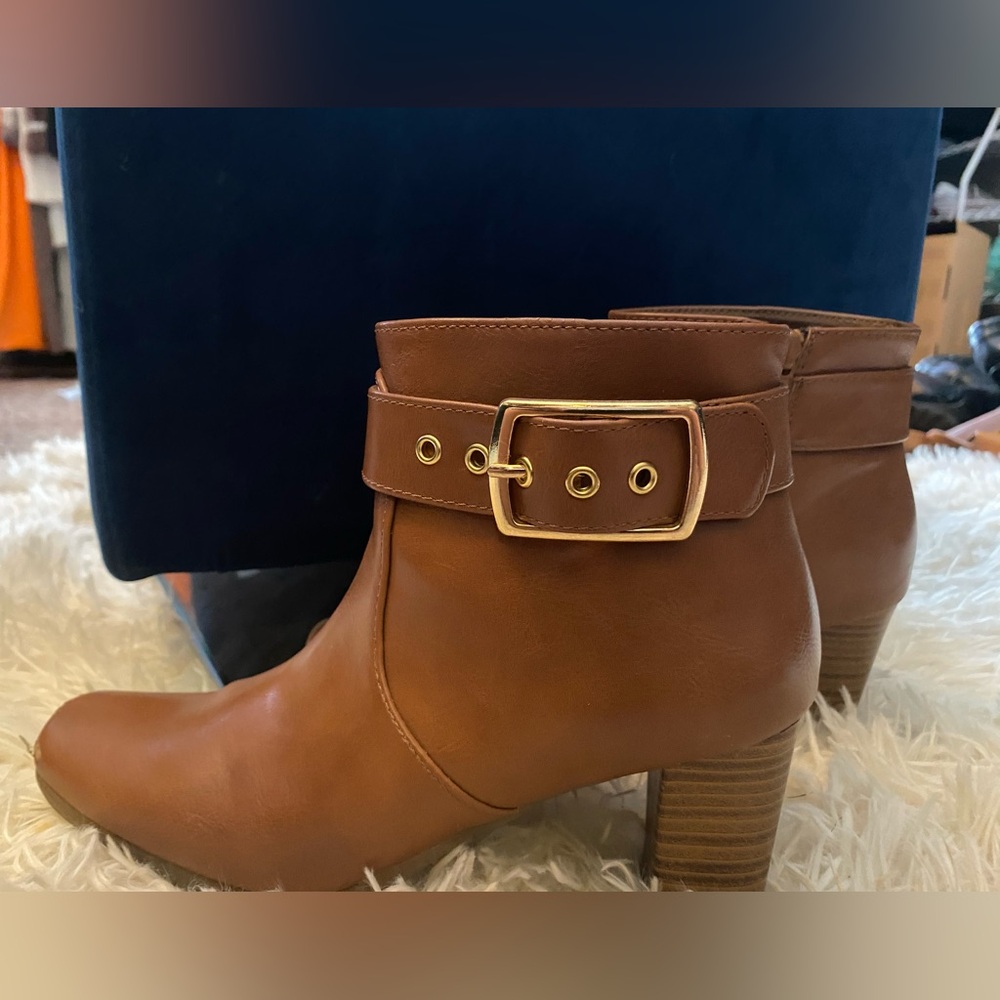 A2 Aerosoles cognac brown booties with gold buckle